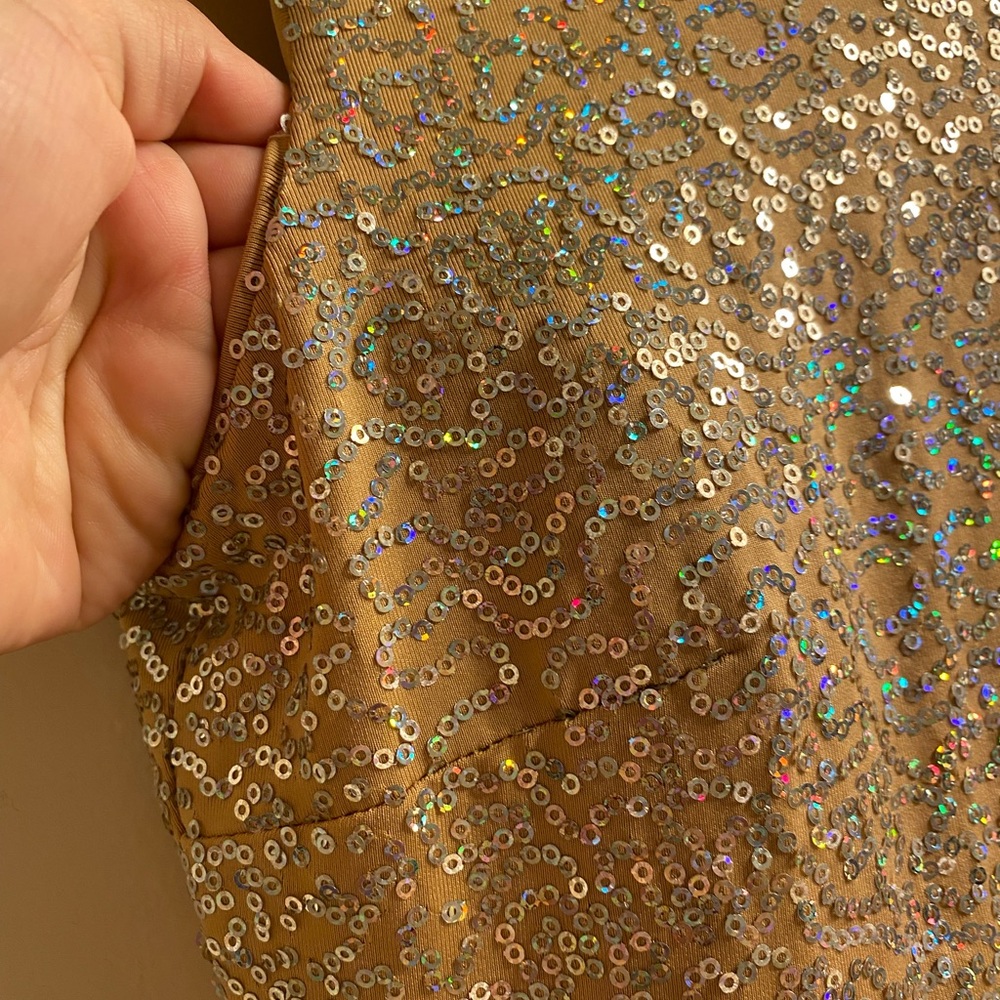 Venus sequence dress - Picture 3 of 7